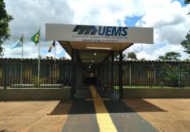 Idosa morre após cair em corredor de universidade e bater a cabeça em Campo Grande